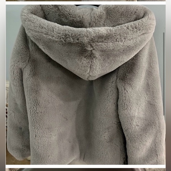 Apparis Milly grey faux fur hooded jacket size XS - Picture 4 of 4